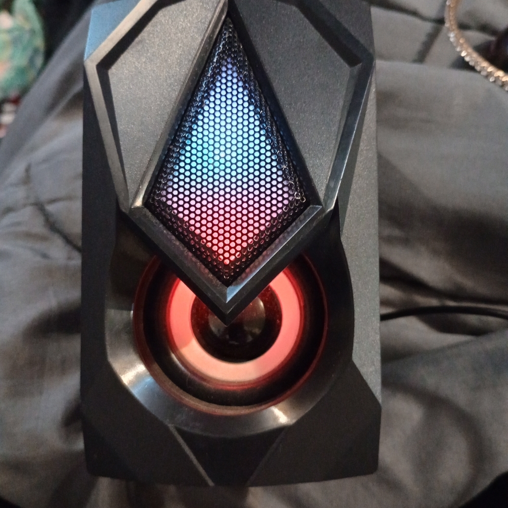 Computer speaker set - Picture 5 of 11